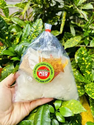 Hình ảnh muối nhuyễn dầu tỏi