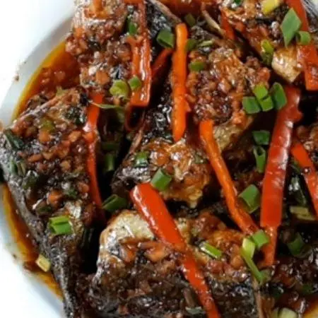 Hình ảnh Cơm cá nục kho tiêu +canh