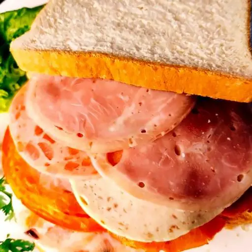 Hình ảnh Bánh mì Sandwich kẹp thịt chả