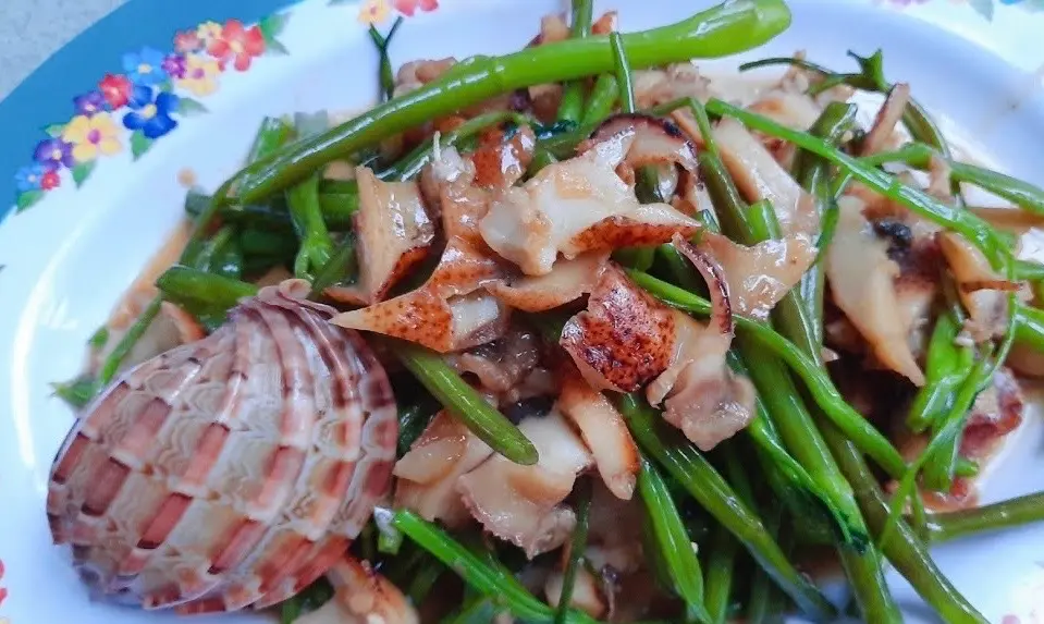 Hình ảnh Lưỡi ốc khế xào rau muống 