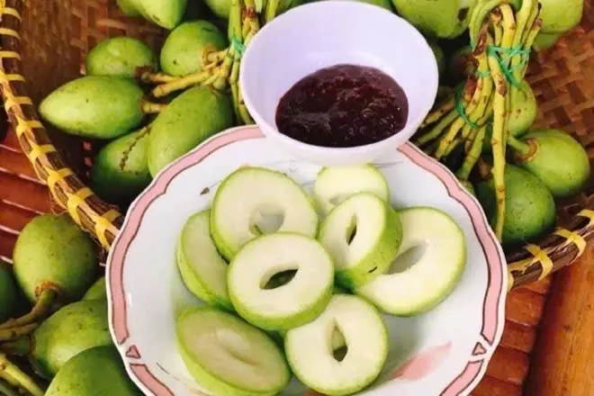 Hình ảnh Xoài non  - mắm ruốc