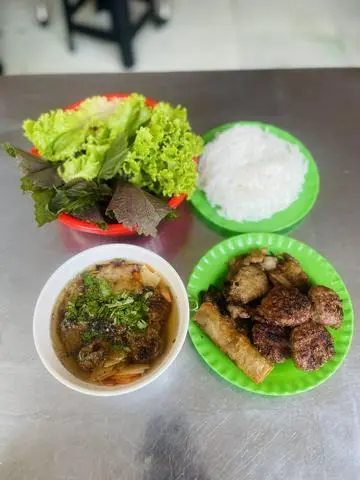 Hình ảnh Bún Chả Hà Nội - Đặc Biệt Nhiều Chả