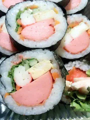 Hình ảnh Kimbap thập cẩm