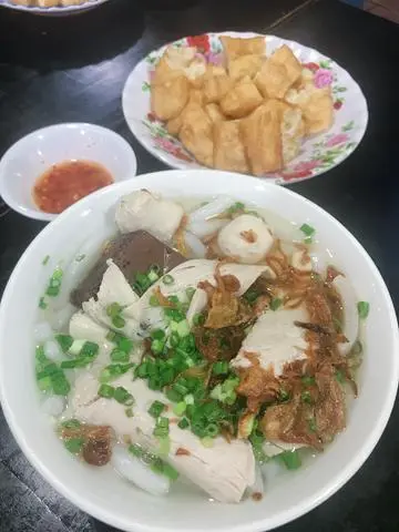 Hình ảnh Bánh canh tô vừa