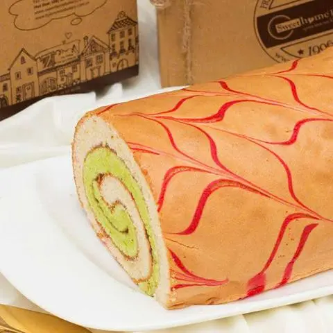 Hình ảnh Bánh Bông Lan Cuốn 2 Màu nhỏ
