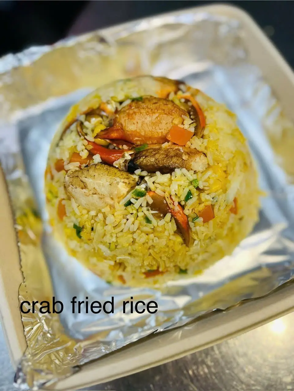 Hình ảnh cơm đùi cua rang với sốt xo hongkong