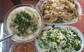 Hình ảnh Gỏi gà nguyên con