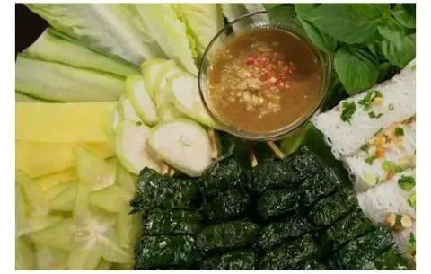 Hình ảnh Bò lá lốt - bánh hỏi