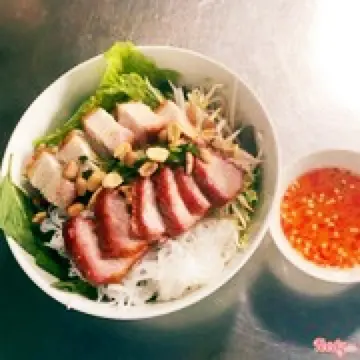 Hình ảnh Bún heo quay xá xíu đặc biệt - q phần