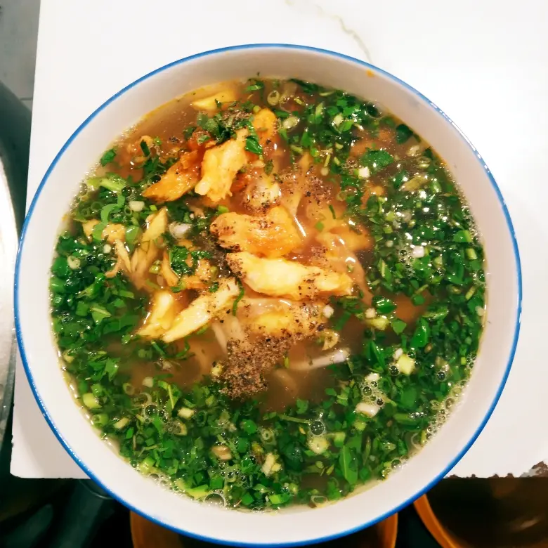 Hình ảnh bánh canh cá lóc size lớn