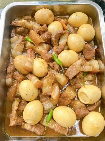 Hình ảnh Cơm thịt kho trứng