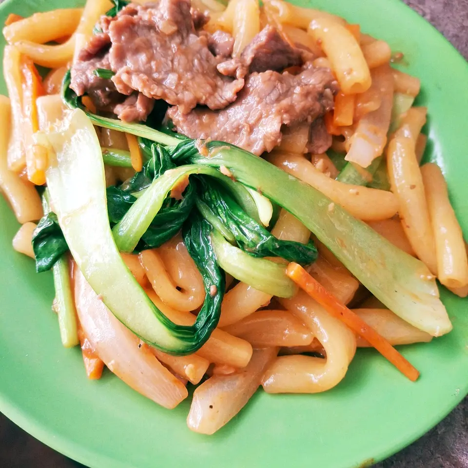 Hình ảnh Nui xào bò