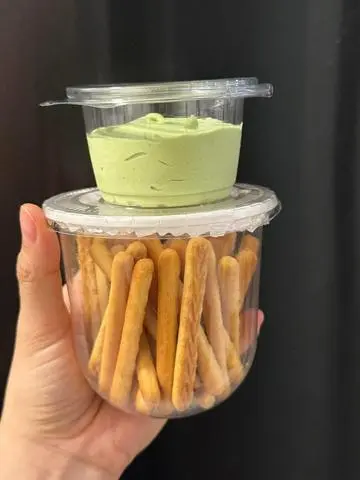 Hình ảnh Bánh Que Chấm Sốt Kem Matcha