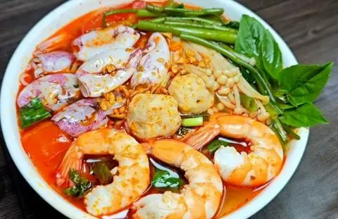Hình ảnh Bún hải sản