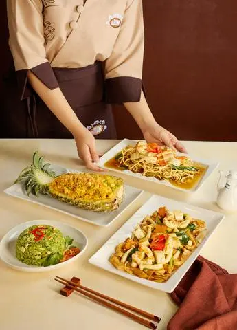 Hình ảnh Cơm chiên trái thơm chay