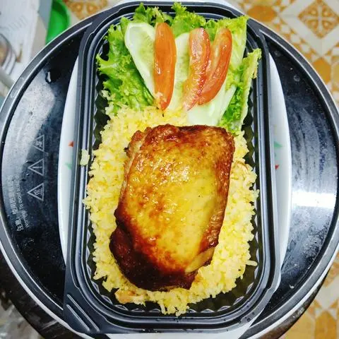 Hình ảnh Không Cơm - Má Đùi Xối Mỡ