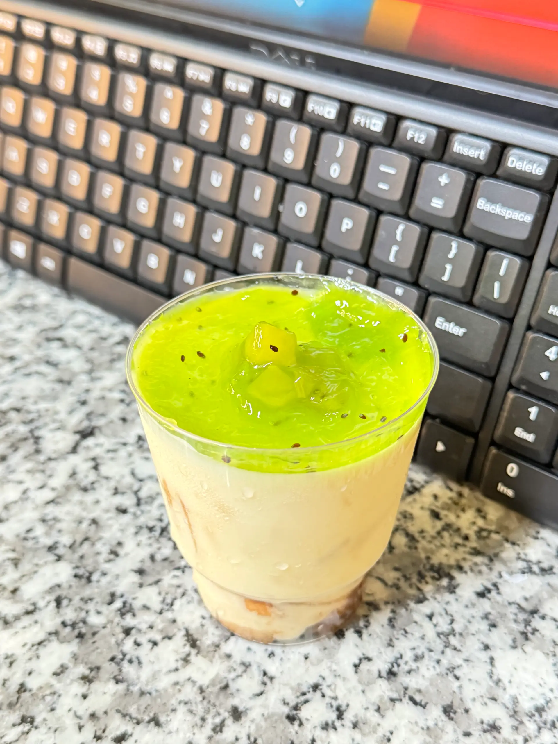Hình ảnh Tiramisu vị Kiwi Cup