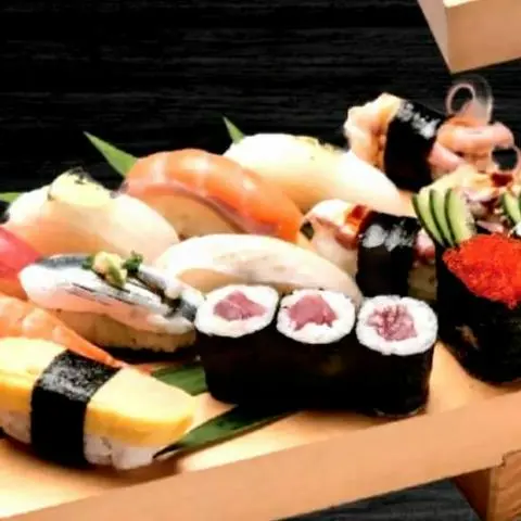 Hình ảnh Sushi Moriawase B - Sushi Assortment B - Sushi Thập Cẩm B (16 Pieces)