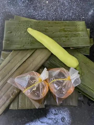 Hình ảnh Bánh nậm sống ( 1 cái )