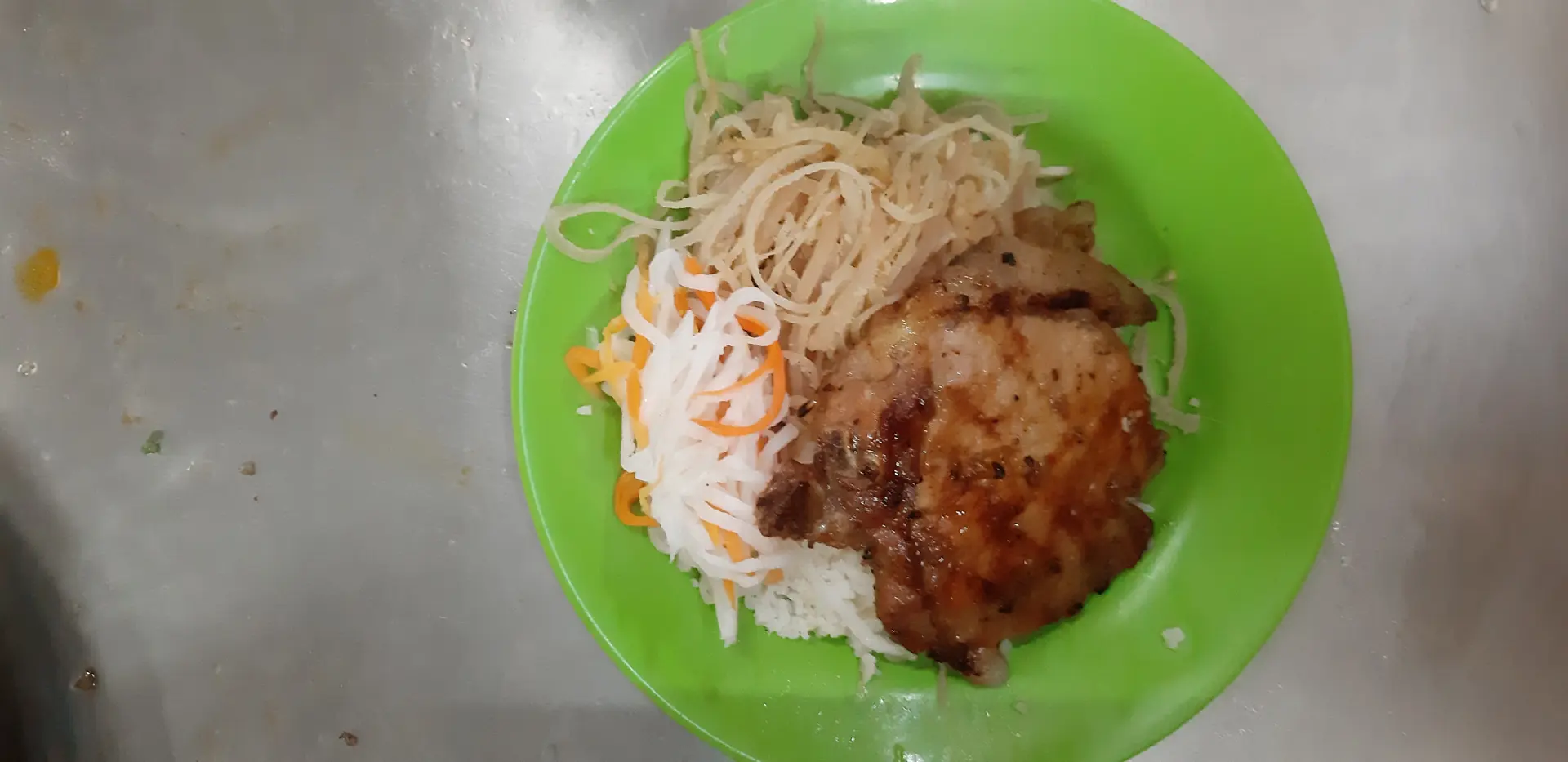 Hình ảnh cơm tấm sườn bì