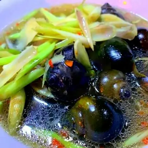 Hình ảnh Ốc bươu hấp sả