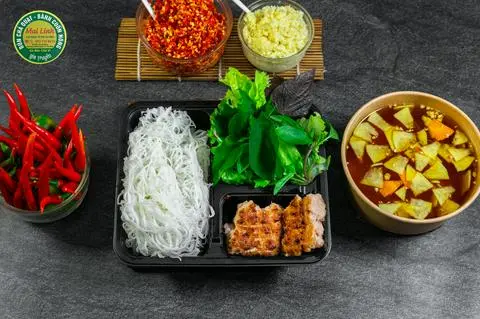 Hình ảnh Bún Chả Quạt Đặc Biệt (bún rối)