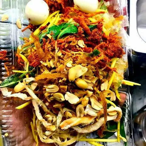 Hình ảnh Bánh tráng phơi sương trộn thập cẩm