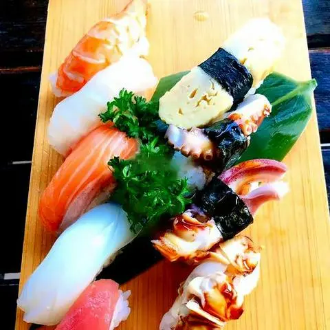 Hình ảnh Sushi Small 9 Pieces  - Sushi Thập cẩm Nhỏ 9 Miếng 