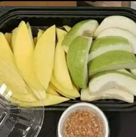 Hình ảnh cóc non xoài keo+ muối tôm