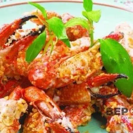 Hình ảnh càng ghẹ cháy tỏi