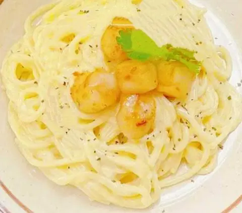 Hình ảnh Mì Ý Spaghetti (Trộn) Sốt Cồi Sò Điệp Chiên (5 Con)
