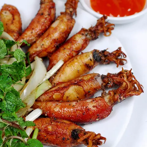 Hình ảnh Mực trứng chiên nước mắm