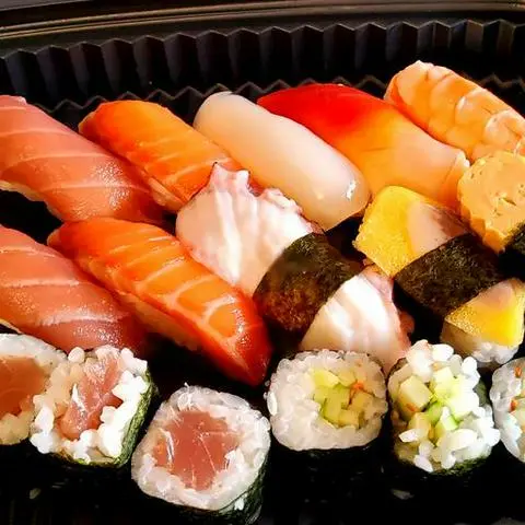 Hình ảnh Sushi Moriawase C - Sushi Thập cẩm C (16 Pieces )