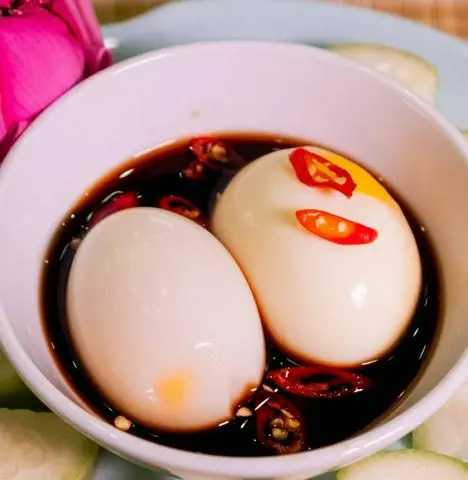 Hình ảnh Trứng Luộc Hồng Đào (1 trứng)