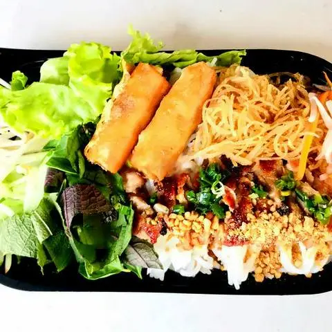 Hình ảnh Bún thịt nướng thập cẩm