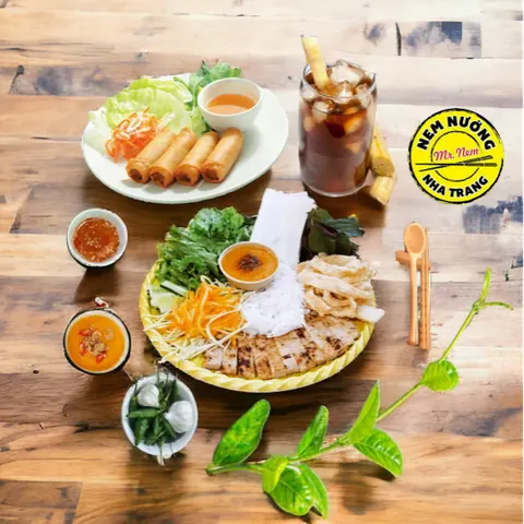 Hình ảnh Combo3 (Nem nướng phần+ Phần chả giò + Nước sâm)