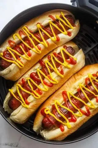Hình ảnh Bánh Mì Hotdog Xúc Xích