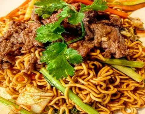 Hình ảnh mì xào bò