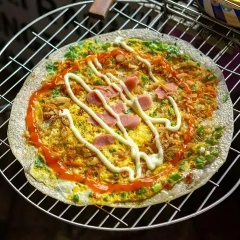 Hình ảnh Bánh Tráng Nướng Xúc Xích