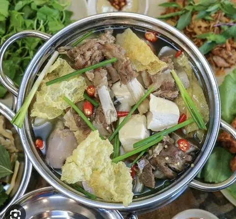 Hình ảnh Lẩu Sườn Bò Mềm vừa (3-4 người)