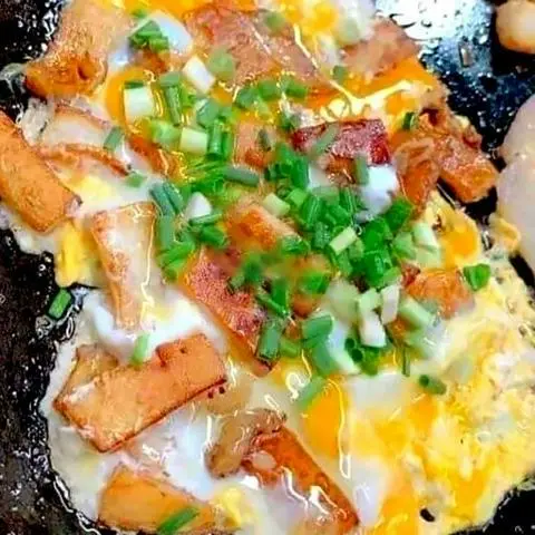 Hình ảnh Khoai môn xào bò trứng