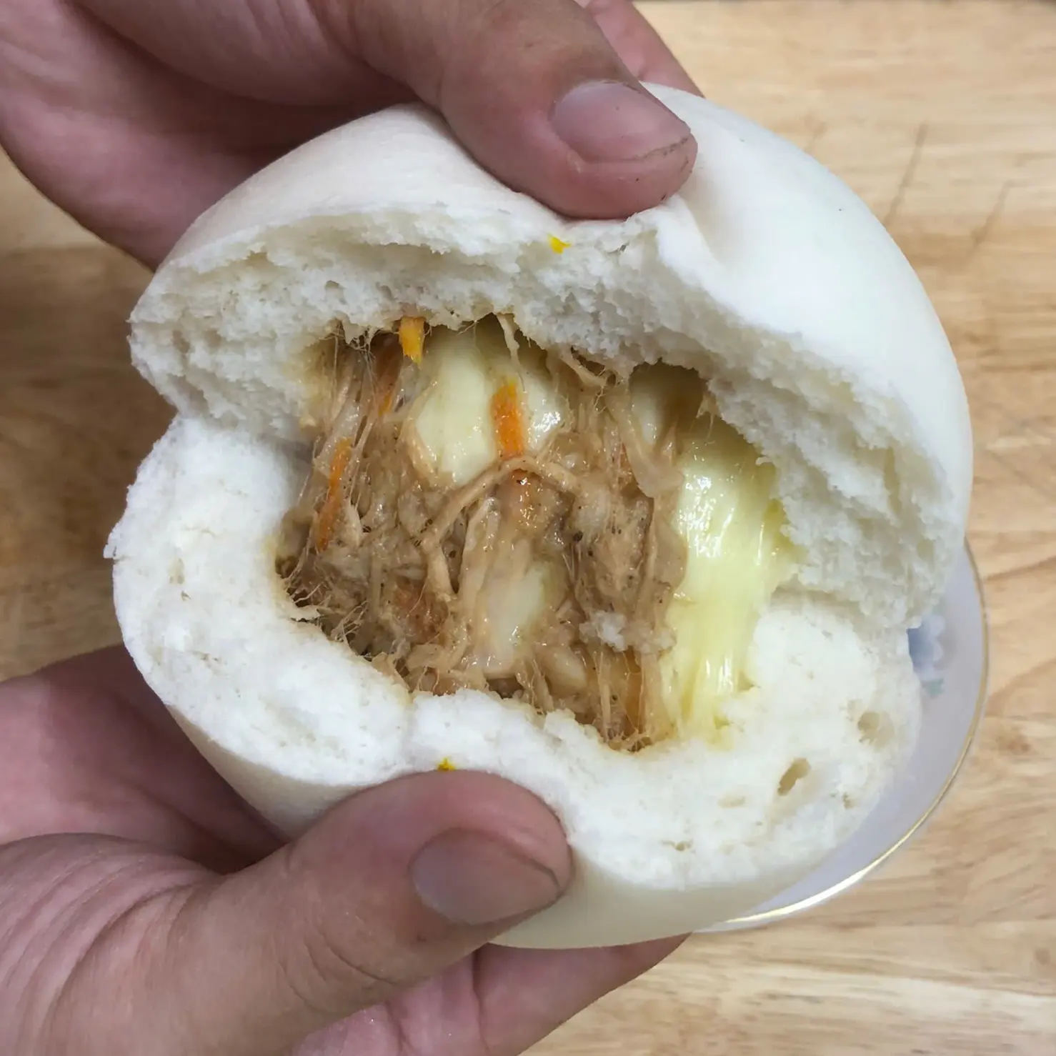 Hình ảnh Bánh bao gà nấm phomai