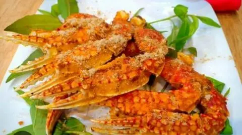Hình ảnh Càng ghẹ nướng mọi