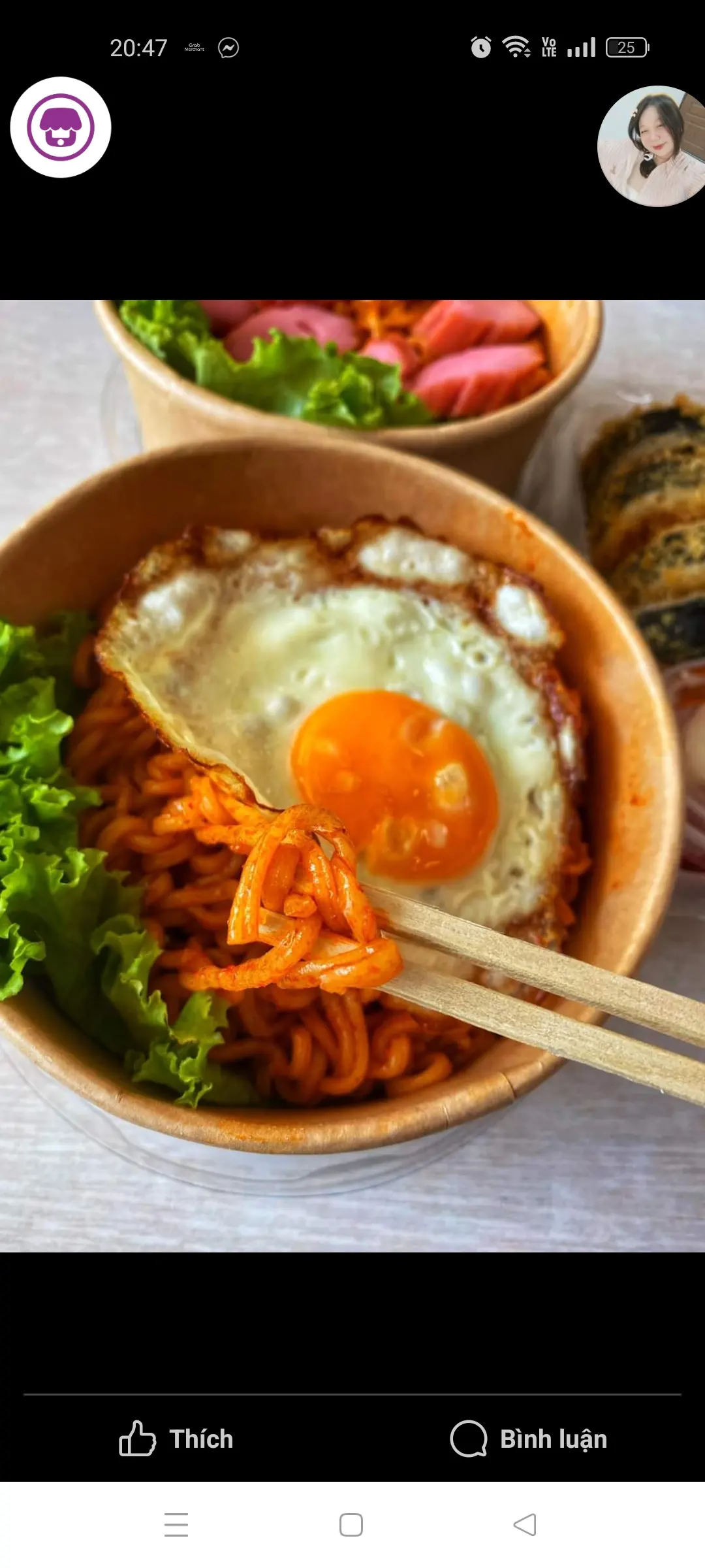 Hình ảnh Mì cay trộn trứng