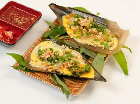 Hình ảnh Sò mai nướng trứng cút - 2 con
