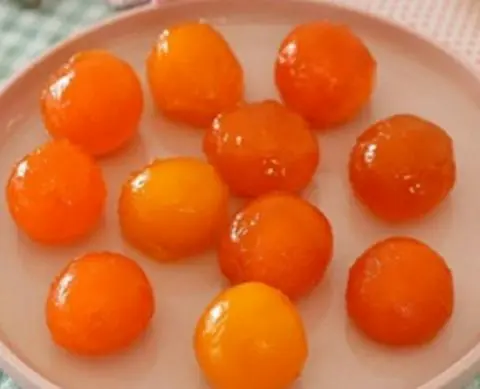 Hình ảnh Thêm trứng muối 