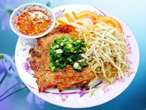 Hình ảnh Cơm sườn bì