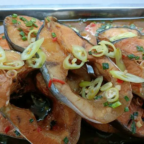 Hình ảnh cá ngừ kho thơm 