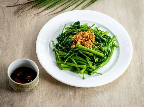 Hình ảnh Rau Muốn Xào Tỏi
