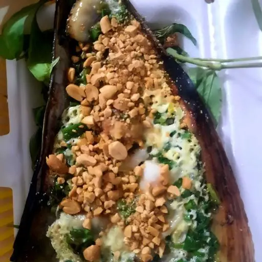 Hình ảnh Sò mai nướng trứng cút, hành (1 Con)